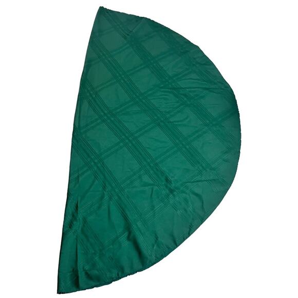 Hunter Green Round Holiday Tablecloth – Fits 6–8 Seat Table (70” Round) - Picture 7 of 16